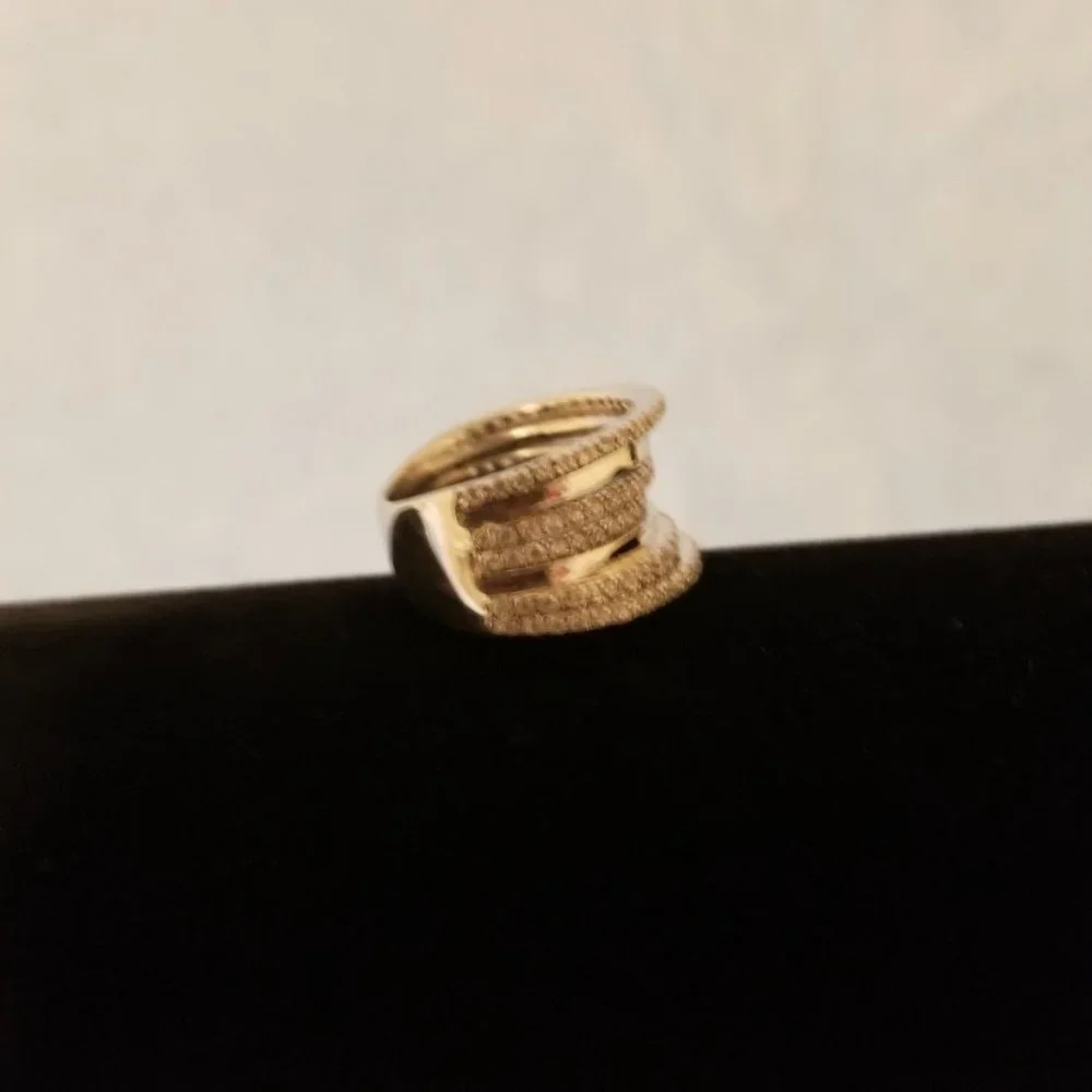 Ring - Picture 5 of 6